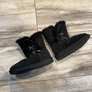 Girls UGG boot